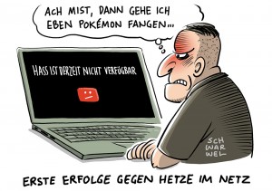 Hetze im Net: Maas droht Facebook wegen Hasskommentaren